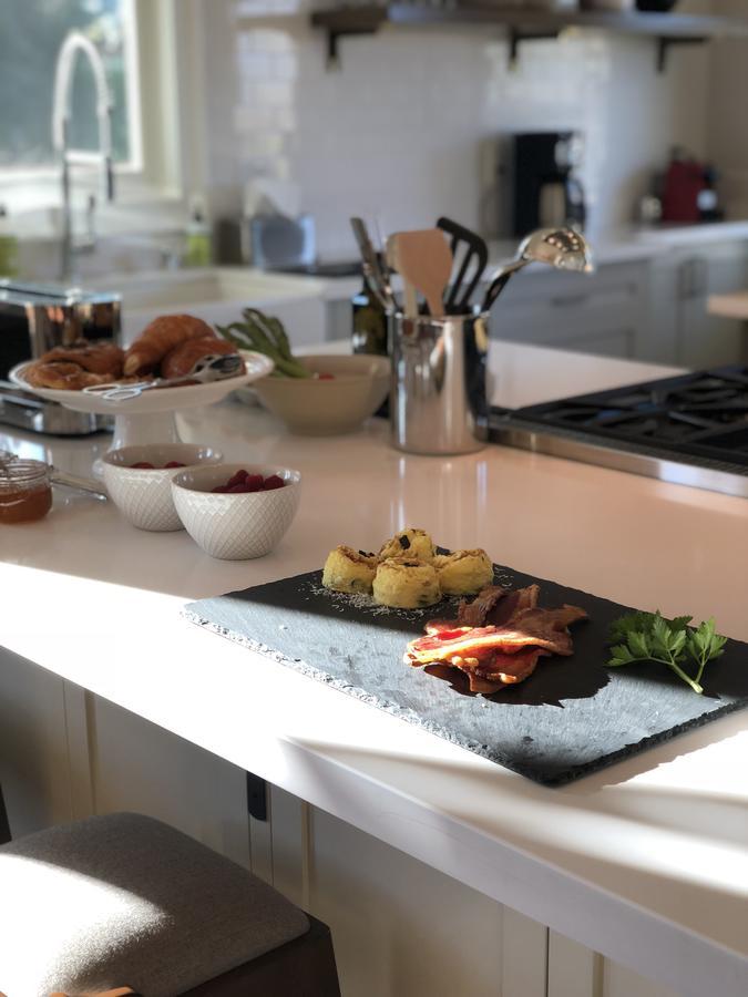 Ink House Inn Света Елена Екстериор снимка